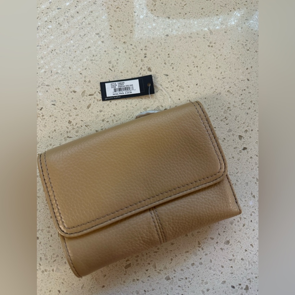 Clarks Leather Wallet In Honey
